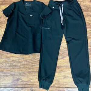 Women's FIGS Scrub Set - Black